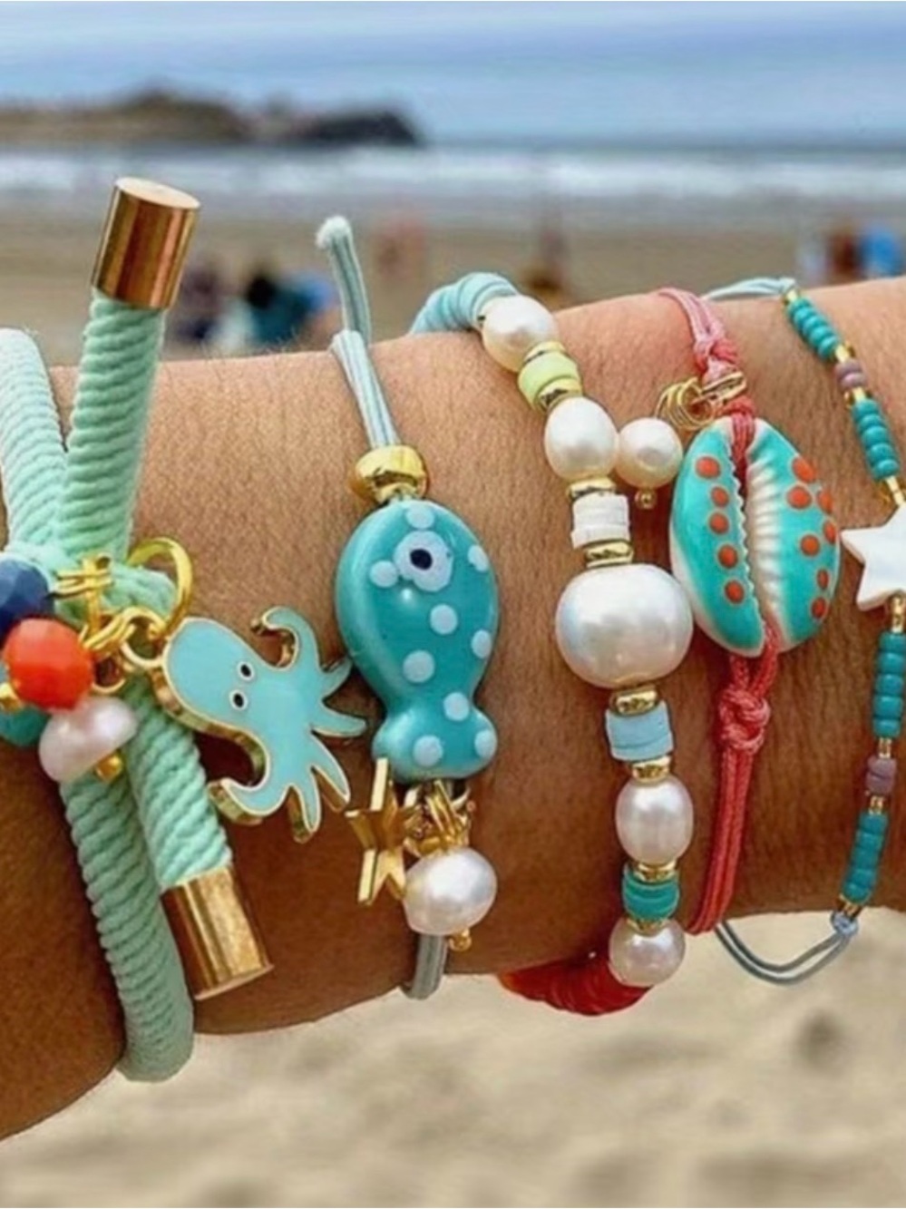 WWomen’s Turquoise Beach Charm Bracelet Set - Brand